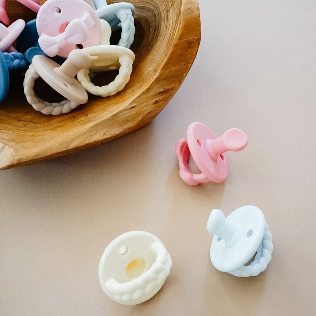 Itzy Paci™ Orthodontic Silicone Pacifier 0-6M - Image 30
