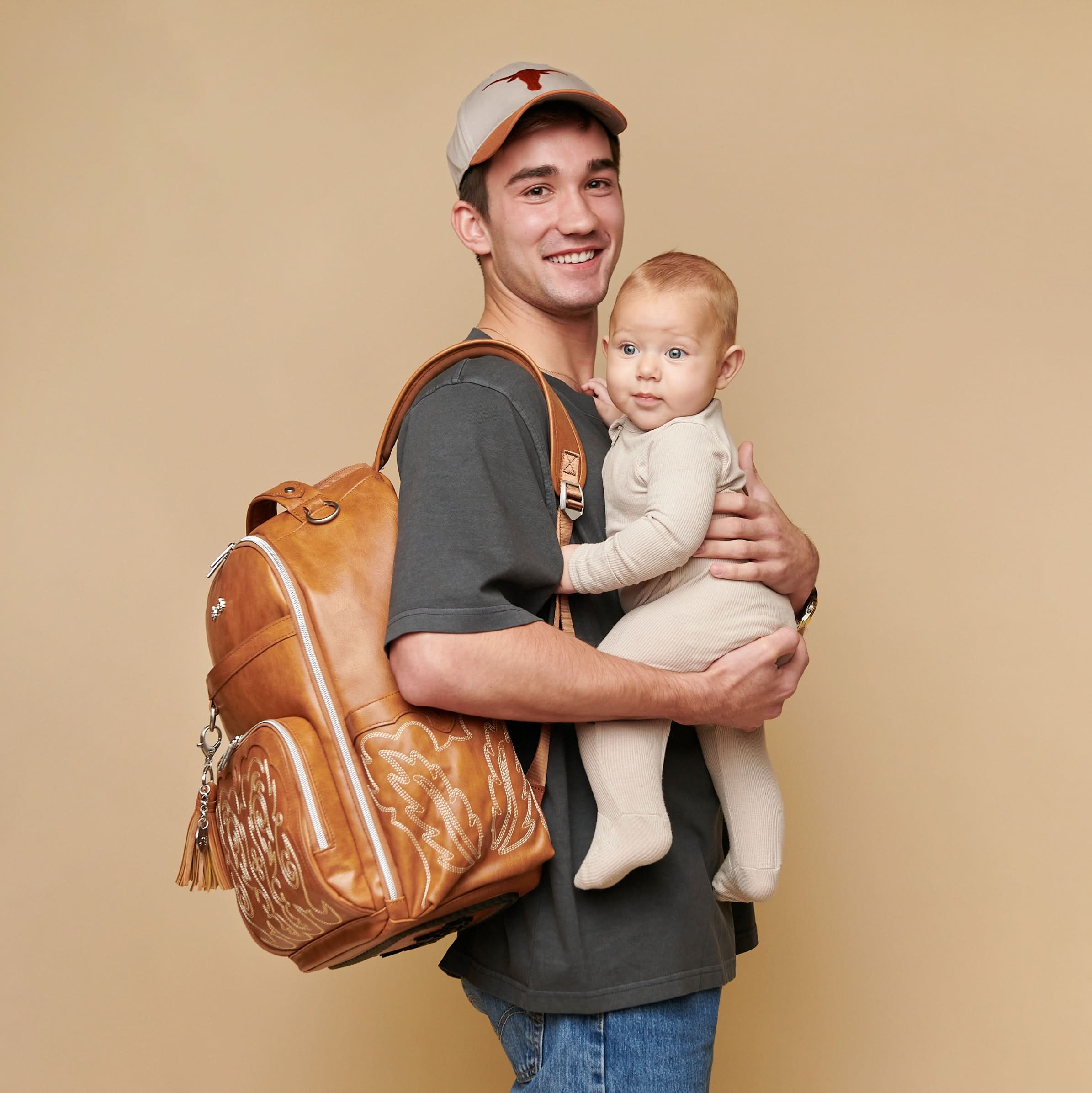 Babylist x Itzy Ritzy Saddle Boss Plus™ Large Diaper Bag Backpack - Image 14