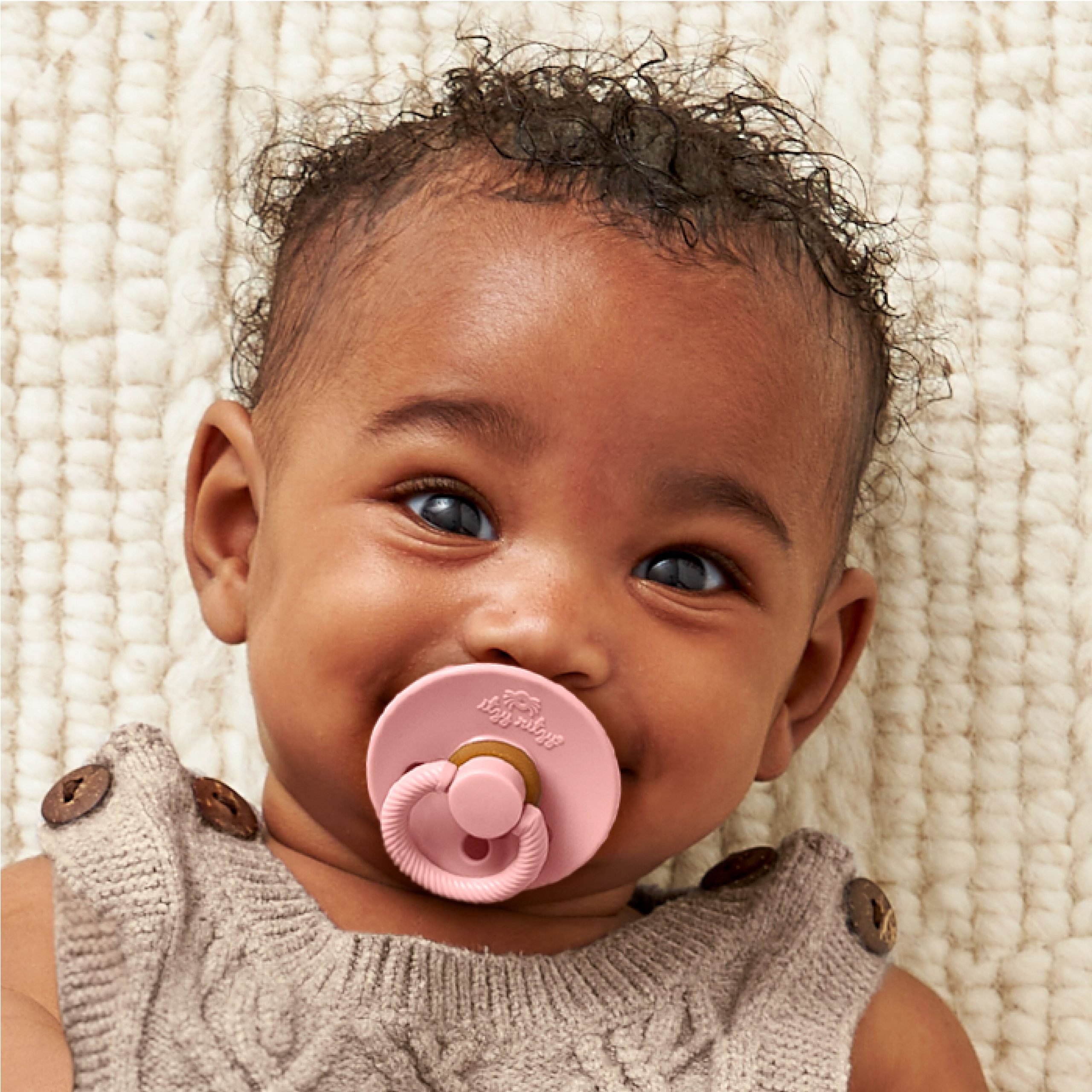 Itzy Soother™ Natural Rubber Pacifier - 0-6M - Image 15